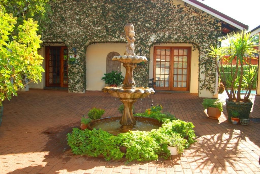 Bezuidenhout Guest House Malalane Luaran gambar